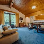 Peak View Apartment *
